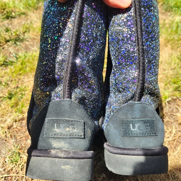 Ugg sparkly mid-calf boots - Picture 6 of 7
